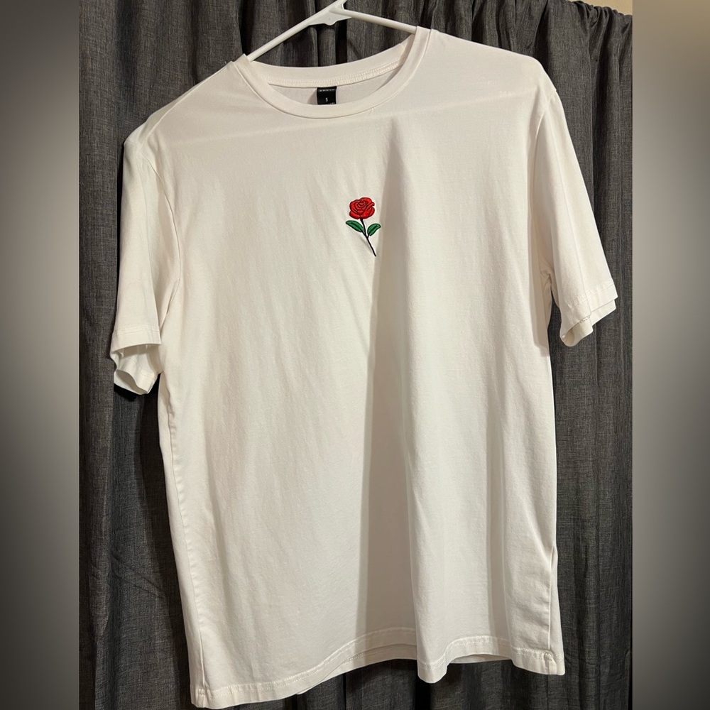 SHEIN T-Shirt